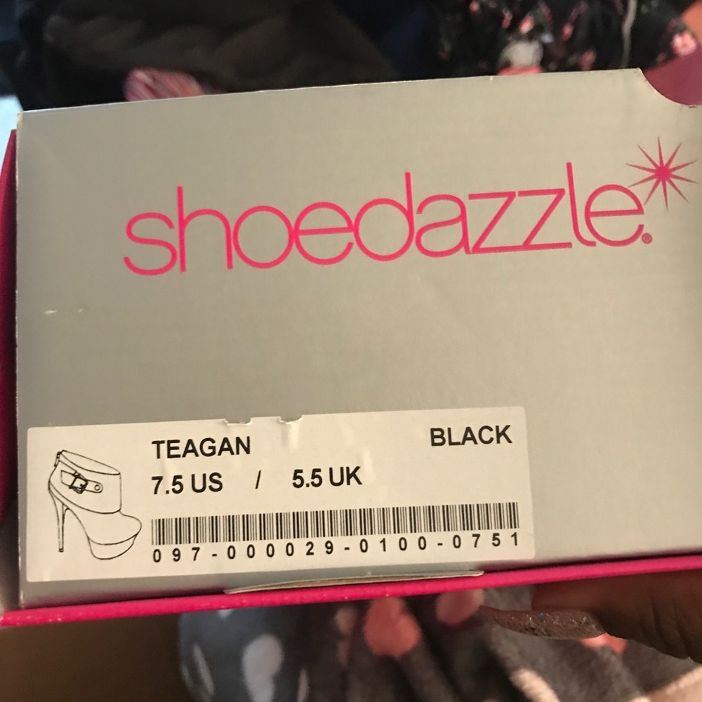 Black platform bootie